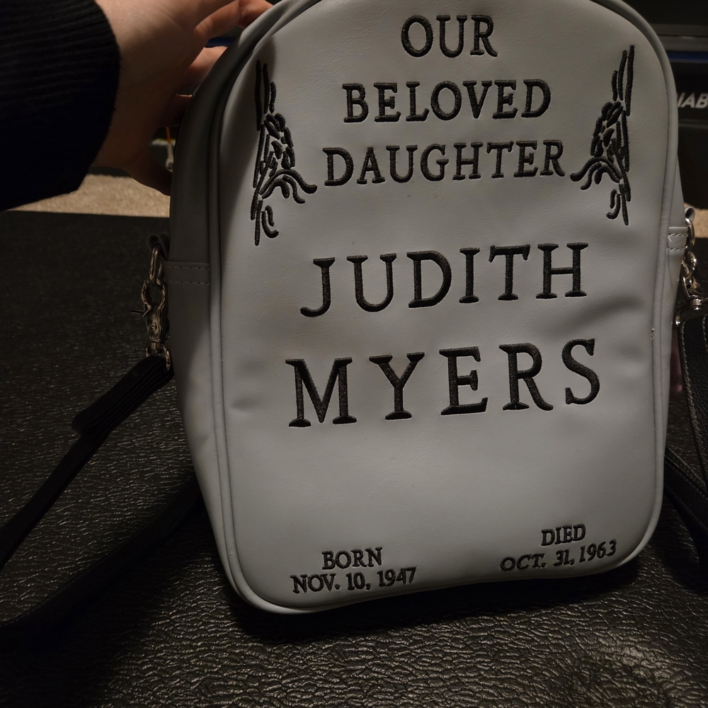 Halloween-Judith Myers Tombstone Bag